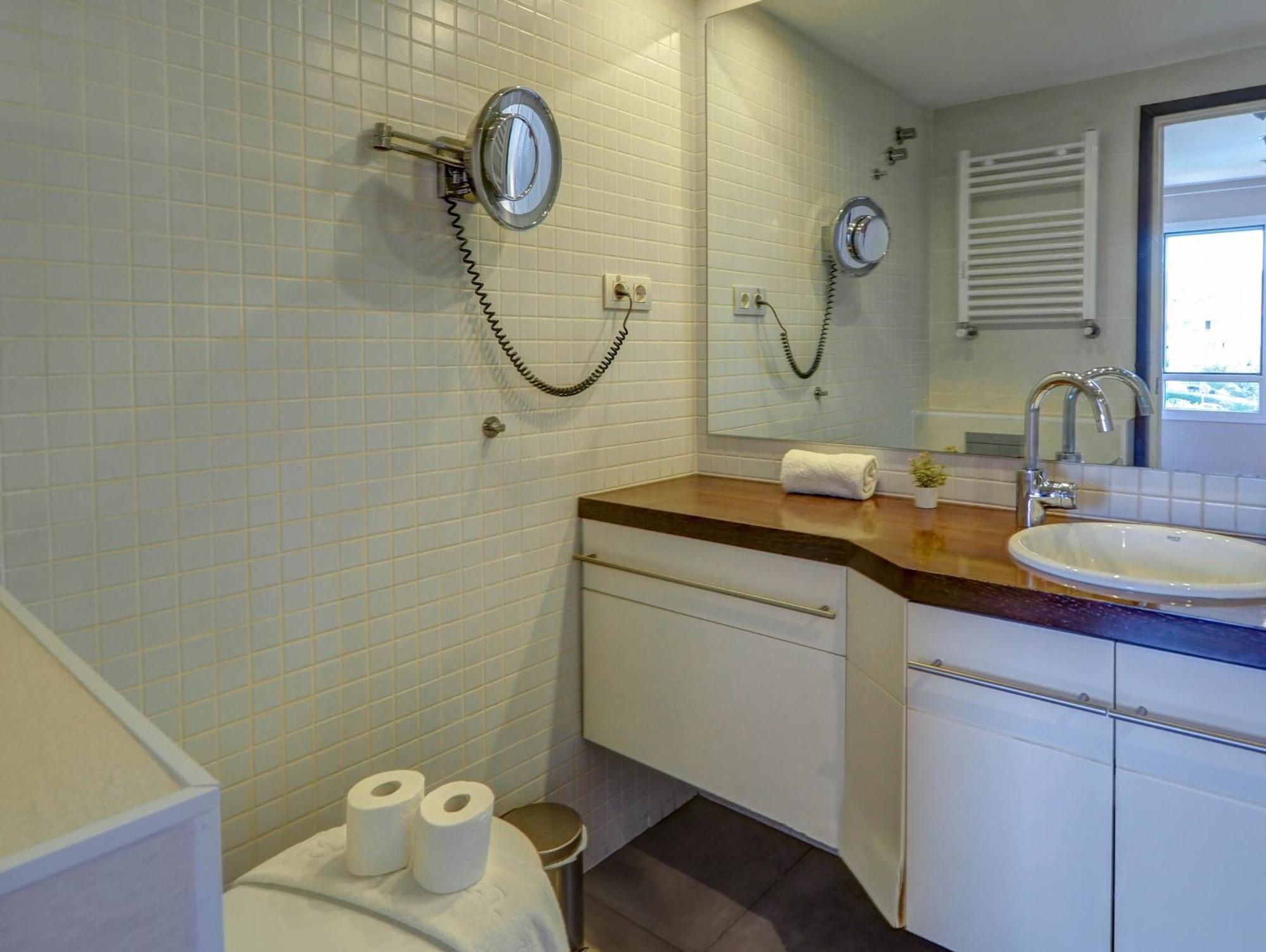 Balmins Surf By Hello Homes Sitges Bagian luar foto
