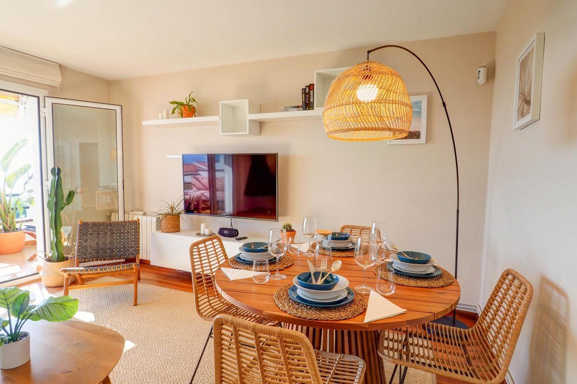Balmins Surf By Hello Homes Sitges Bagian luar foto