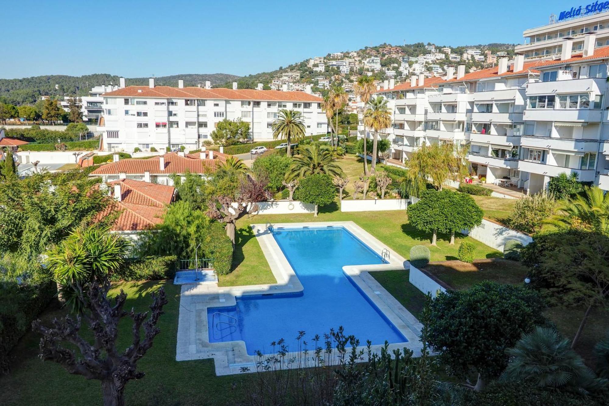 Balmins Surf By Hello Homes Sitges Bagian luar foto